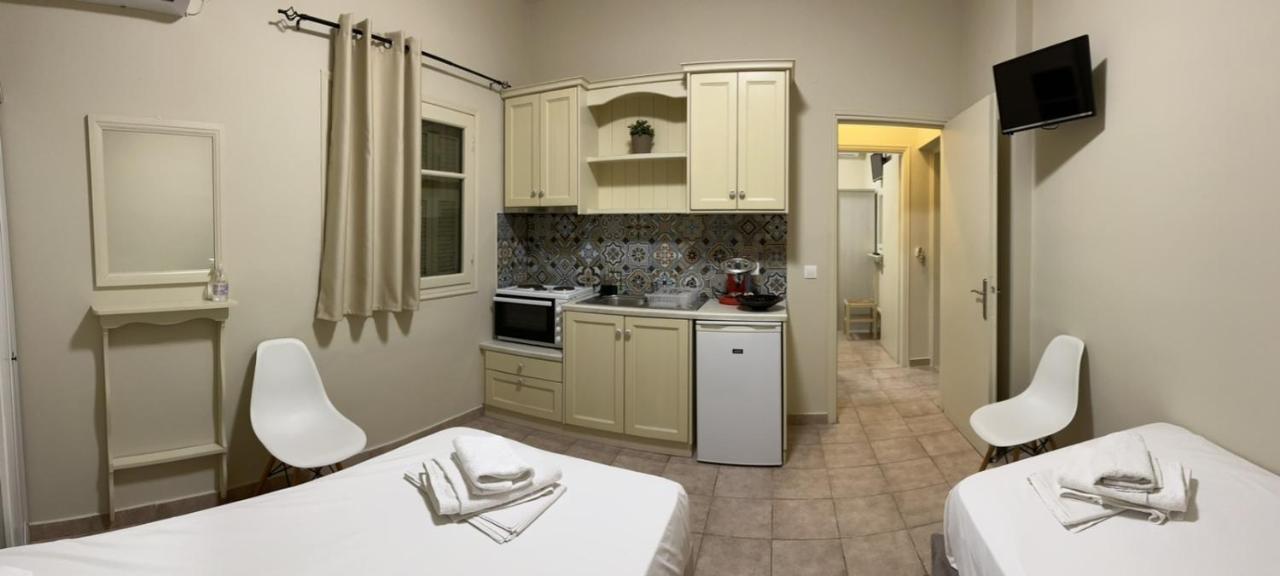 Maro'S Apartments อาร์กอสโตลี ภายนอก รูปภาพ