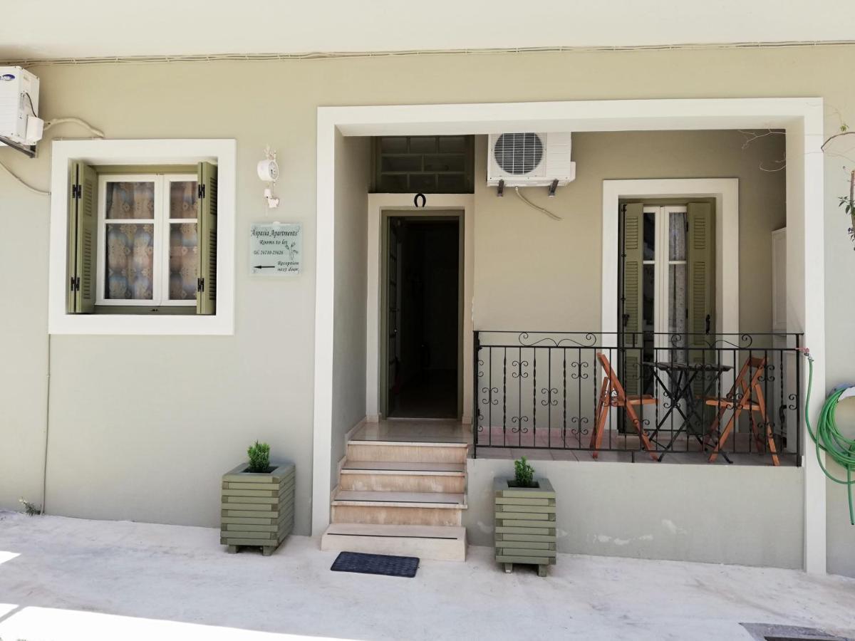 Maro'S Apartments อาร์กอสโตลี ภายนอก รูปภาพ